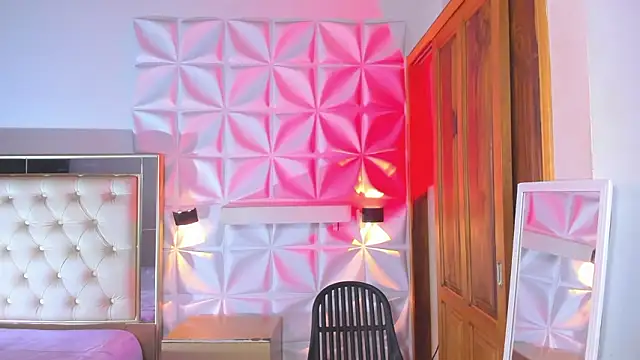 Christopher Hunter online show from March 26, 5:00 am