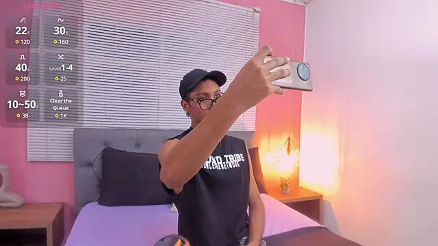 drako18  online show from April 26, 3:59 am