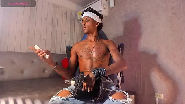 jean steevin online show from February 7, 8:47 pm