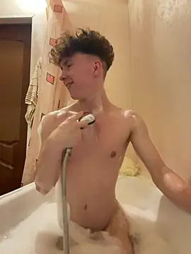 BenXSecret online show from February 1, 9:35 pm