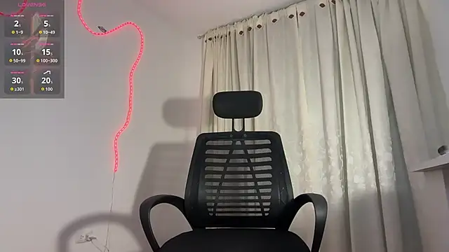 rafael stone11 online show from April 8, 4:57 am