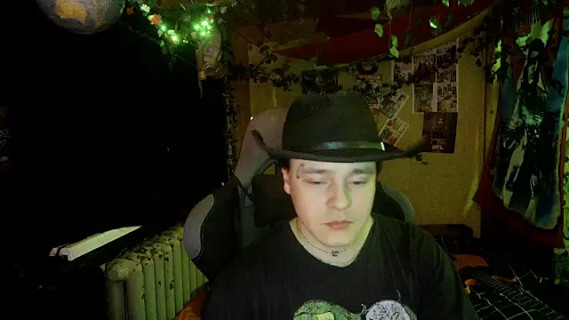 iloveCrocodiles online show from February 3, 2:53 am