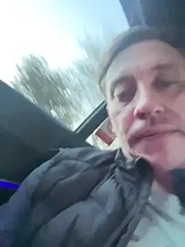 malcolm2334 online show from April 25, 7:11 pm