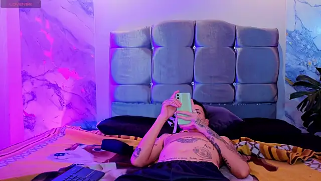 ELL PBC online show from March 26, 3:43 am