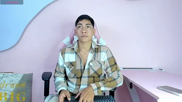 StefanFordd online show from February 2, 8:50 pm