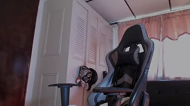 D3v1L88 online show from February 12, 5:30 pm