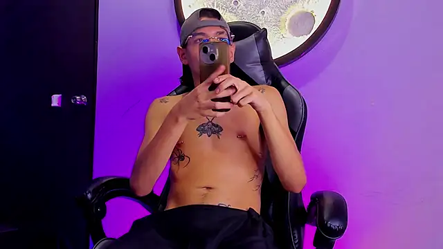 Bennet-Gray online show from March 5, 4:20 am