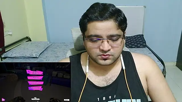 Charmer-Boy online show from February 3, 4:34 pm