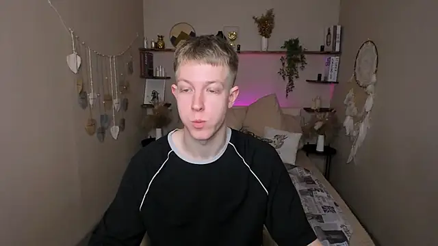 Dylan Norton online show from June 22, 10:42 am