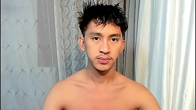  andrie69  online show from April 19, 10:04 am