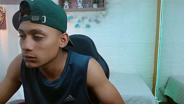 Sikhor1 online show from February 3, 1:05 pm