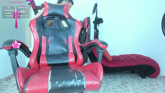 Steven and Camilo18 online show from March 7, 11:52 am