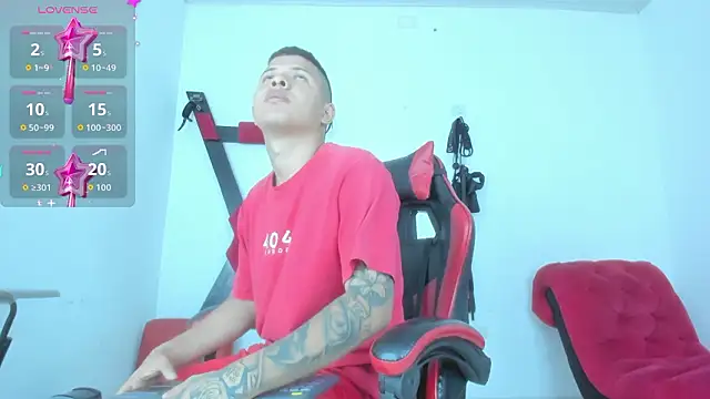 Steven and Camilo18 online show from March 11, 11:39 am