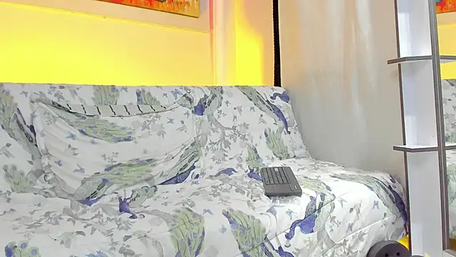 jhon nicolas online show from April 25, 8:28 pm