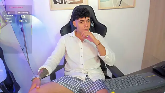 justin payn14 online show from May 7, 12:38 pm