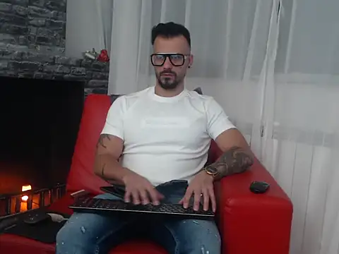 RyanxCole online show from March 10, 12:11 pm