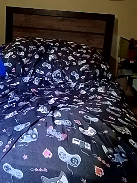 subclosetboi30 online show from February 3, 9:03 am