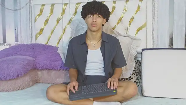 ian smith  online show from April 18, 12:17 pm