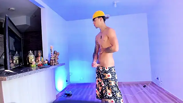 miguel aguirre  online show from March 19, 12:19 pm