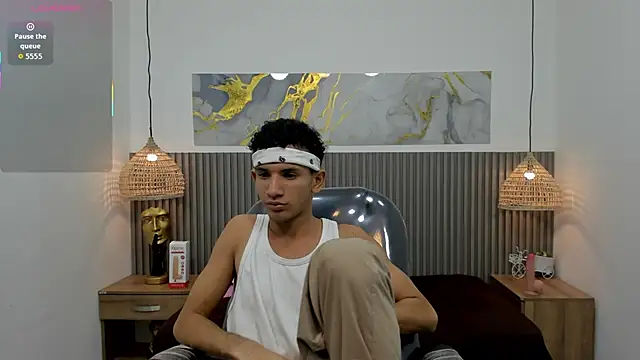 JDWhite18 online show from April 24, 4:04 am