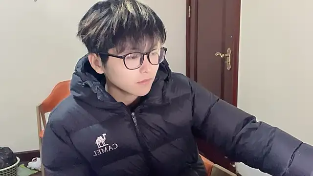 zijunzbzs online show from February 8, 10:54 am