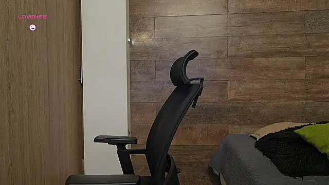 connor h1 online show from March 18, 2:36 am