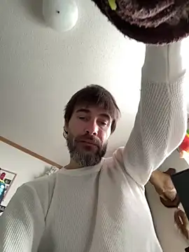 tommattsonn online show from April 12, 2:18 pm