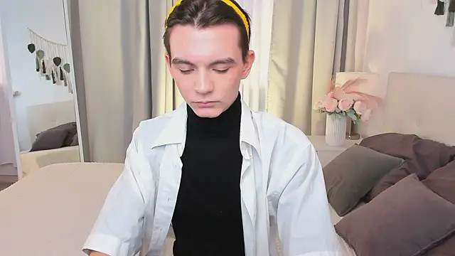 Ian Harrickton online show from March 16, 5:36 am