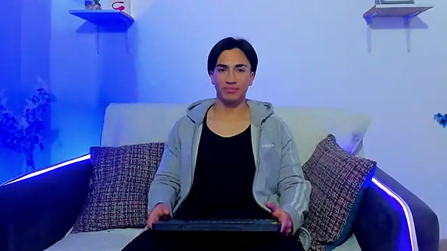 Camilo cum  online show from February 5, 1:40 pm