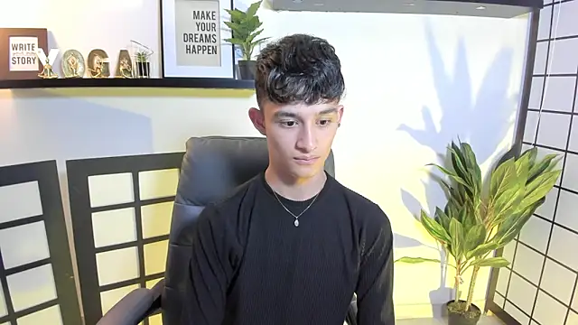 Patrick Howland  online show from April 10, 9:33 pm