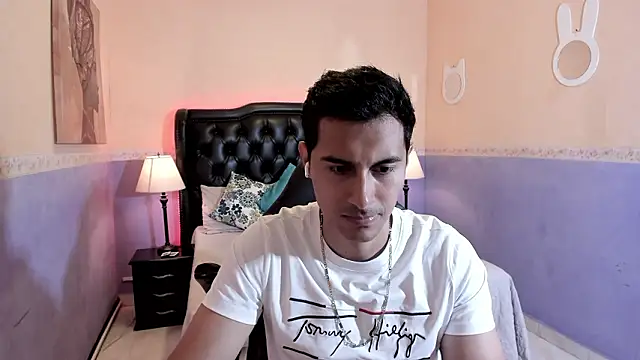 Mike Conors online show from March 17, 2:04 am