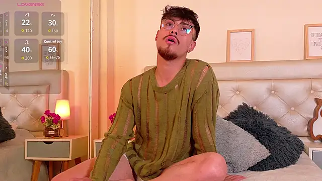 Aiden Gray online show from February 24, 7:47 pm