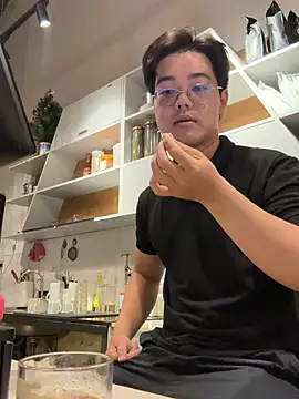 lucas-N888 online show from April 18, 2:46 am