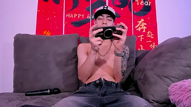 Dereck Boy  online show from May 2, 5:32 am