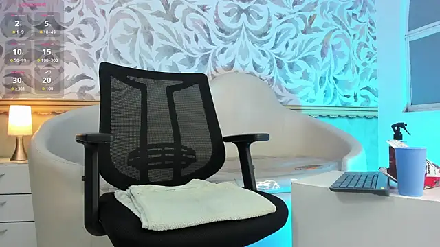 bear mao  online show from April 25, 12:41 pm