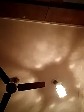 deethebanker online show from February 4, 5:08 pm