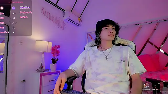 thanier 18 online show from April 25, 7:22 pm