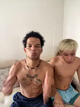 MaxyRyan online show from April 1, 2:47 pm