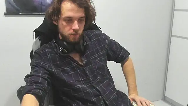 LetsDoItDirty13 online show from February 4, 1:39 pm