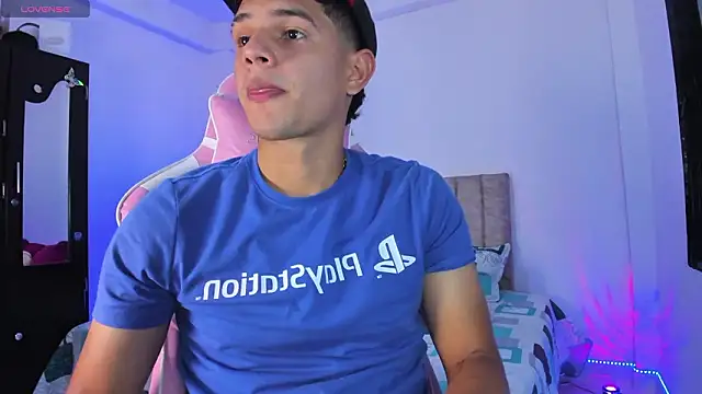 Adrian Prime  online show from March 20, 7:40 pm