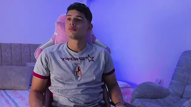 Adrian Prime  online show from June 9, 7:04 pm