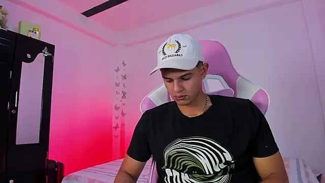 Adrian Prime  online show from February 6, 7:00 pm