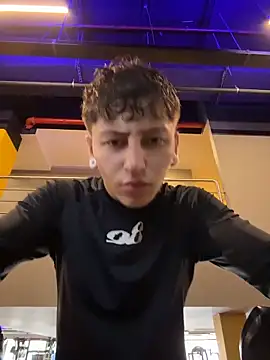 ARON LUXX online show from April 29, 3:49 pm