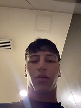 ARON LUXX online show from April 28, 3:39 pm