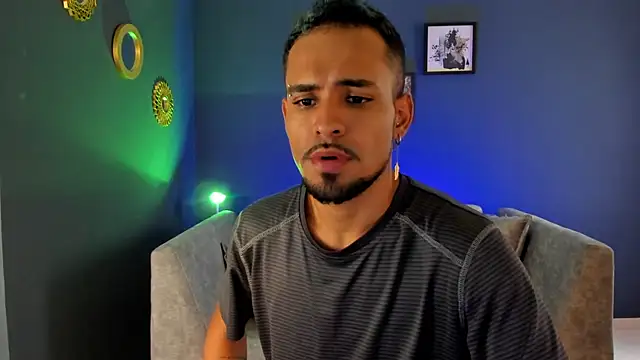 neyder sanz online show from March 11, 1:40 pm