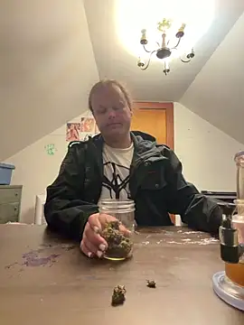 RaeganV online show from March 15, 2:52 am