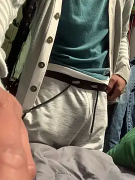 Lalolalito20 online show from February 4, 6:25 pm