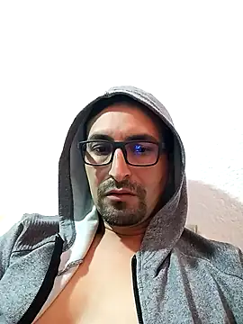 aaron latin69 online show from February 4, 9:21 pm