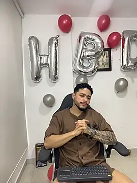 MattiaDupont online show from March 26, 10:47 pm