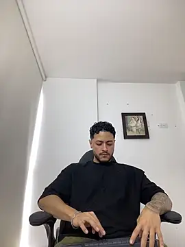 MattiaDupont online show from March 24, 9:41 pm